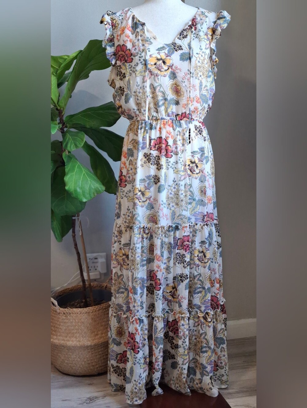 NY Collection Floral Maxi Dress Sz M Tie Shoulder Lined Tiered Ruffle